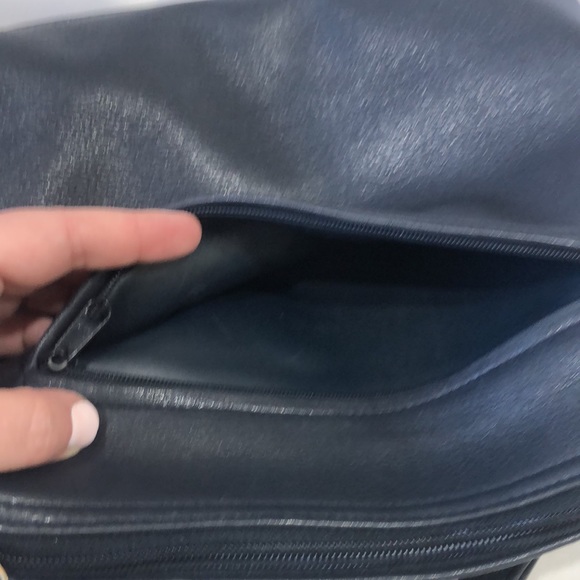 Tignanello navy shoulder bag - Picture 7 of 9